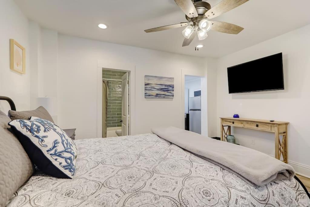 Beachside Retreat Awaits At شاطئ جاكسونفيل المظهر الخارجي الصورة